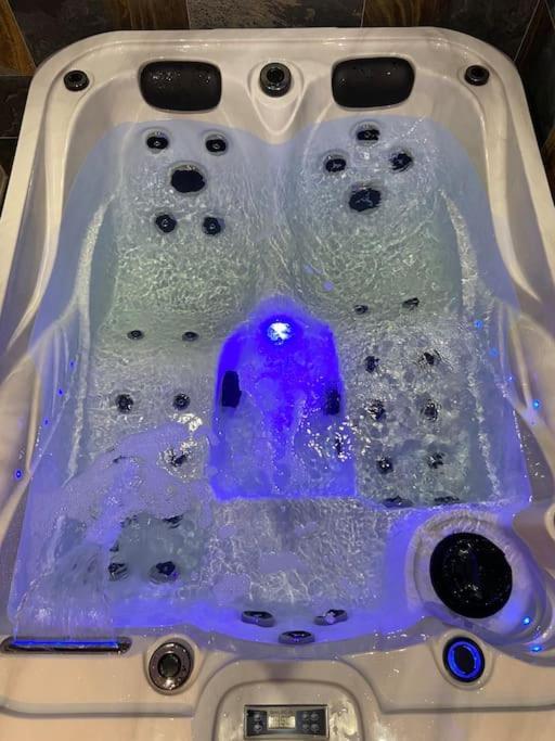 Maison Avec Jacuzzi Orange  Luaran gambar
